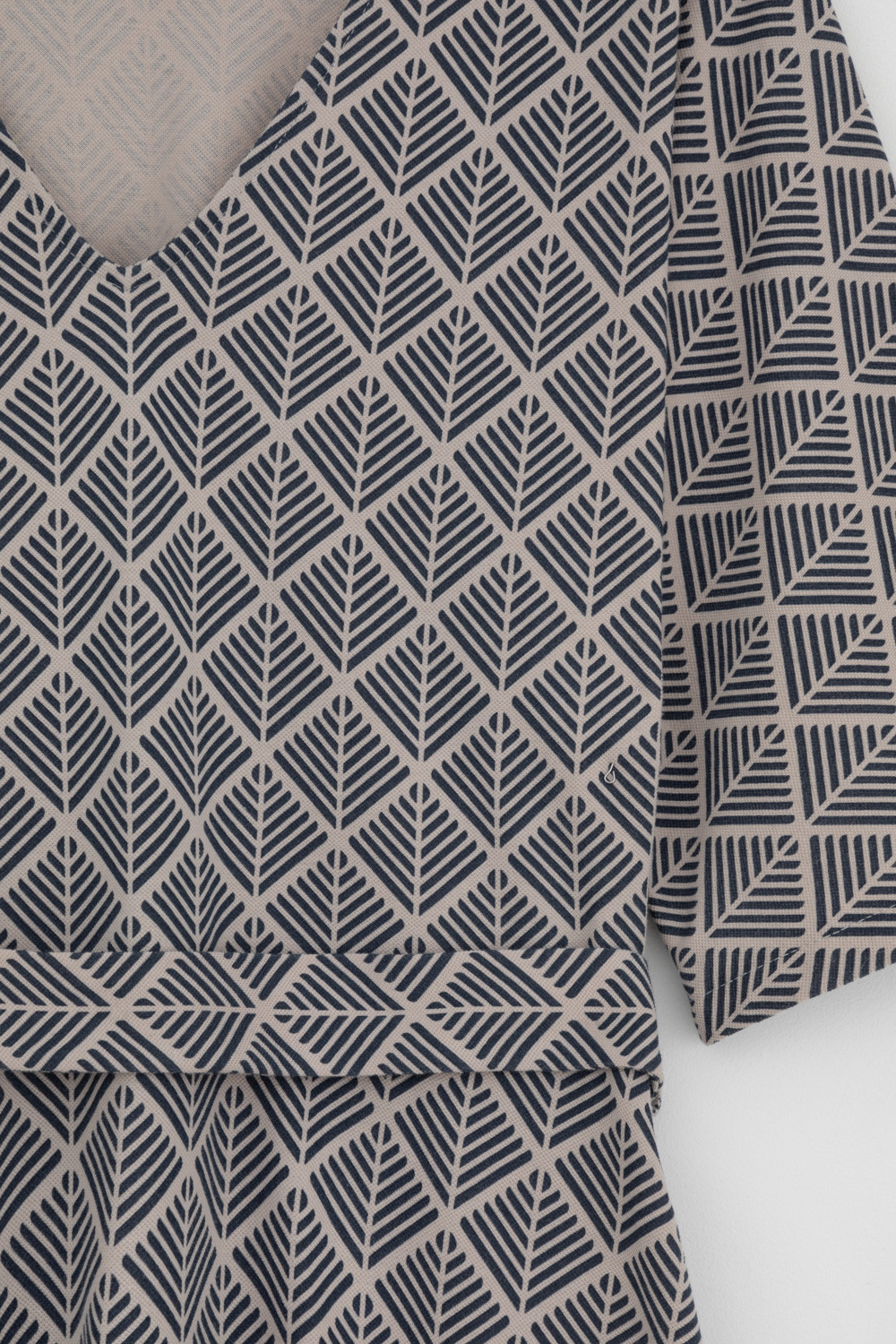 Платья женские для мам, артикул: ЕВТ 5072, цвет: бежевый, фото 6