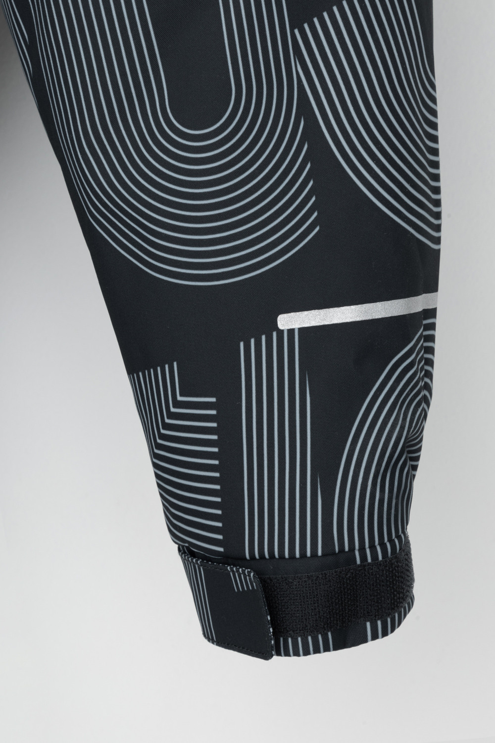 Комбинезоны утепленные для мальчика, артикул: ВК 60120/н/8 ГР, цвет: черный3, фото 7