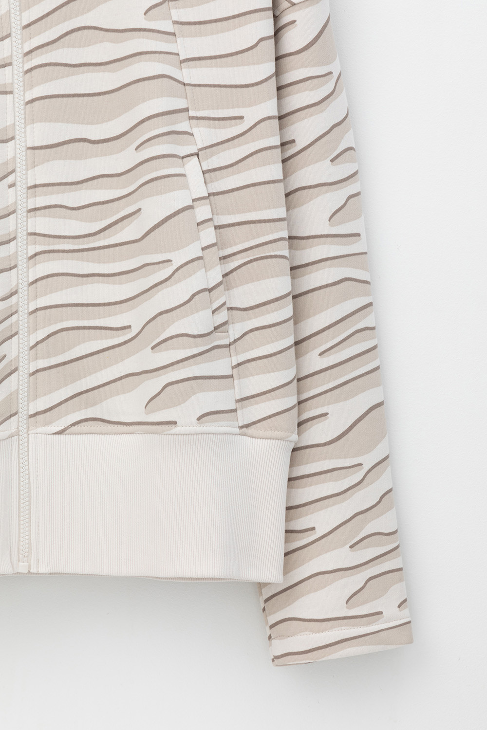 Жакеты, куртки женские для мам, артикул: ЕВТ 3207, цвет: бежевый, фото 7