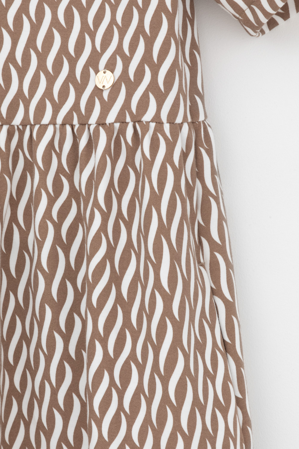 Платья женские для мам, артикул: ЕВТ 5071, цвет: бежевый, фото 7