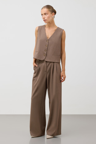 Жилеты женские для мам, артикул: ЕВТ 3352, цвет: черный3